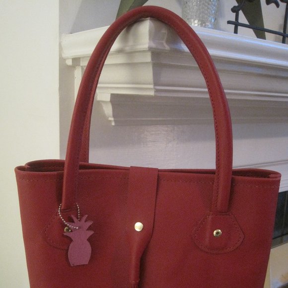 Raspberry Leather Handbag Tote - Picture 4 of 5